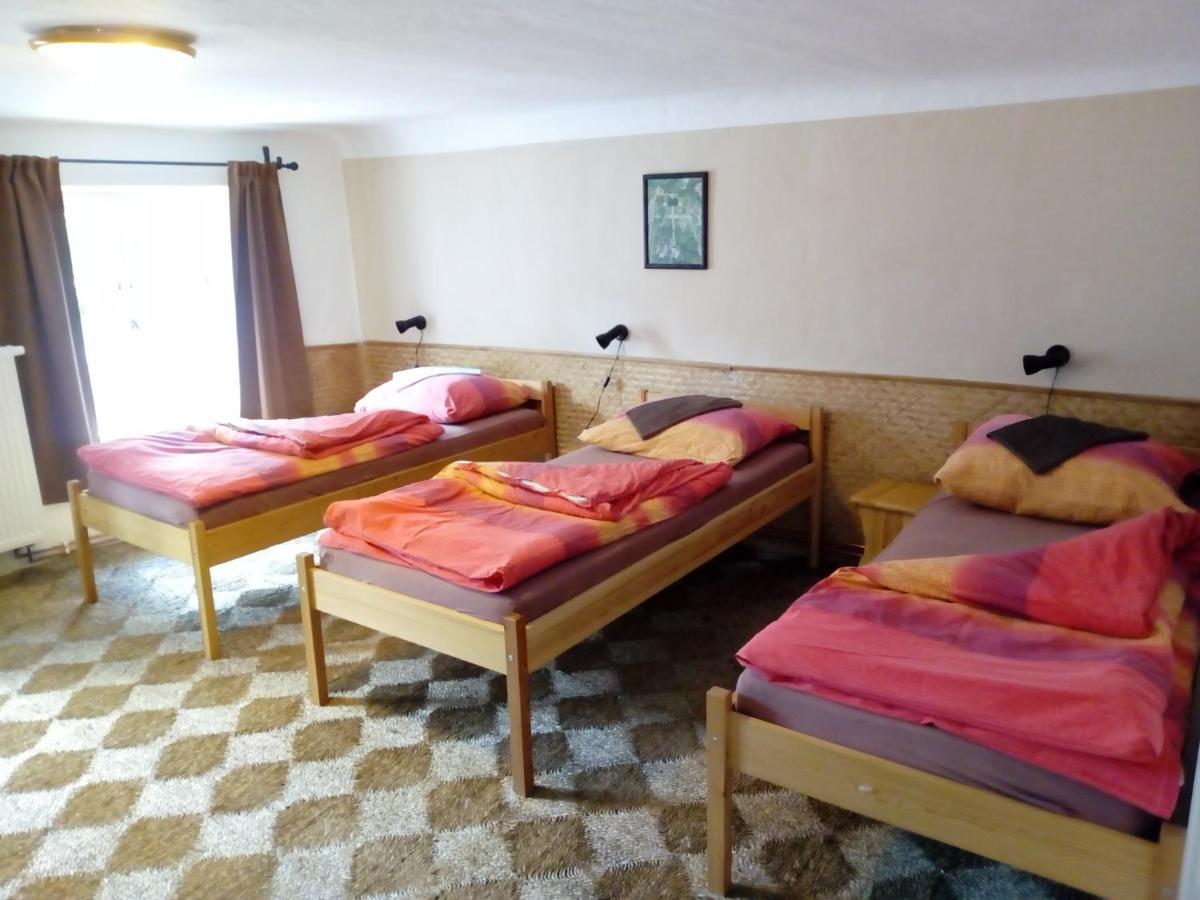 Hostel Havana Чески-Крумлов Экстерьер фото