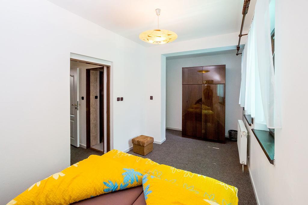 Hostel Havana Чески-Крумлов Номер фото