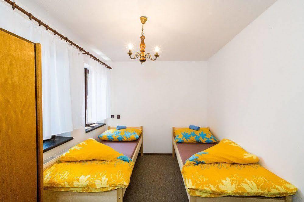 Hostel Havana Чески-Крумлов Экстерьер фото